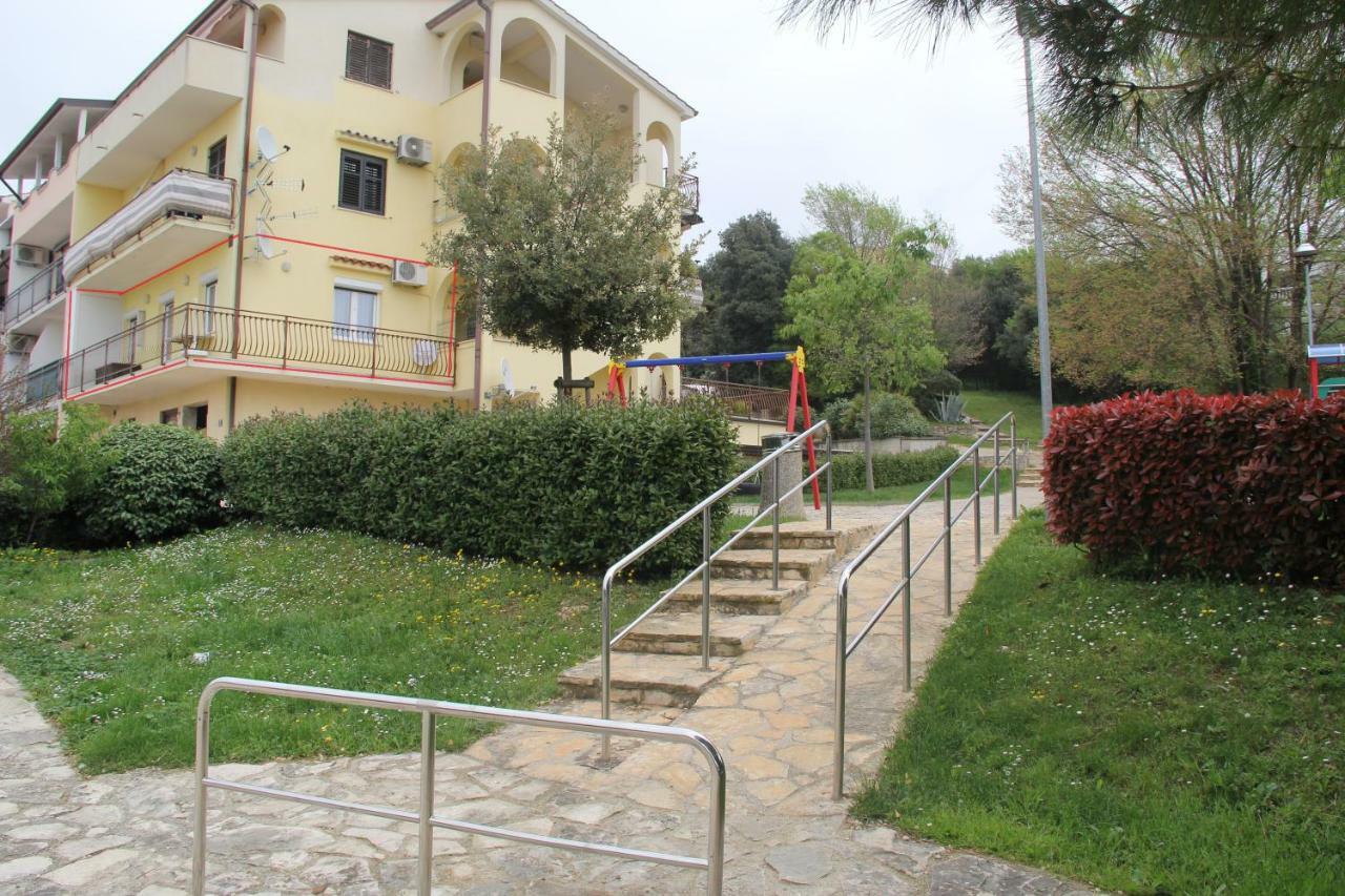 Apartment Zarko Vrsar Exterior foto